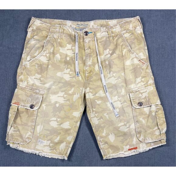 True Religion Cargo Shorts Mens 40 Camo Frayed Hem Utility Streetwear Distressed - Picture 1 of 14